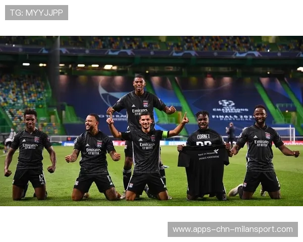 法甲图卢兹反击节奏明快,连续带来射门空间