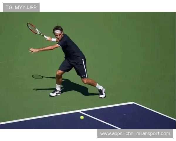 网球正手直线制胜快如闪电，让你掌控球场节奏